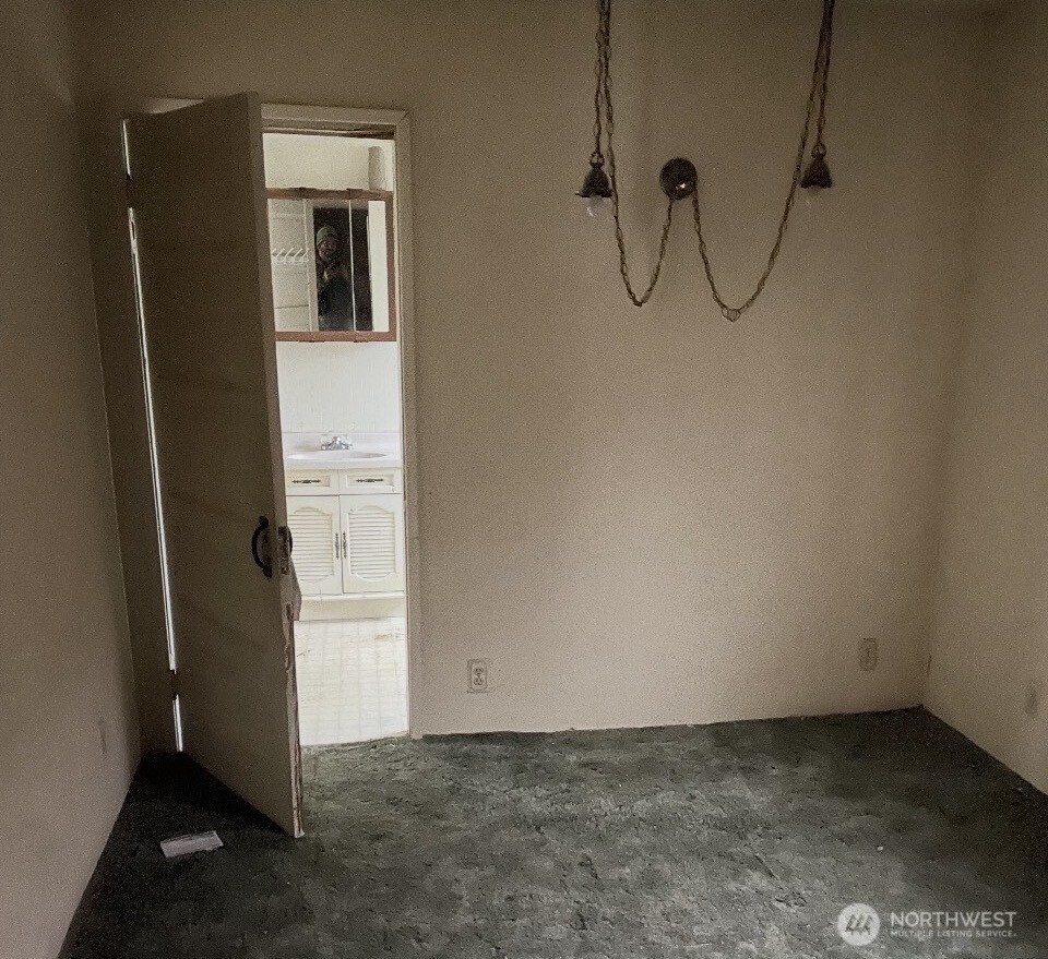201 Emerson Avenue , Hoquiam, WA 98550