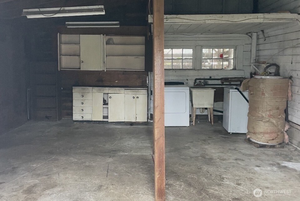 201 Emerson Avenue , Hoquiam, WA 98550