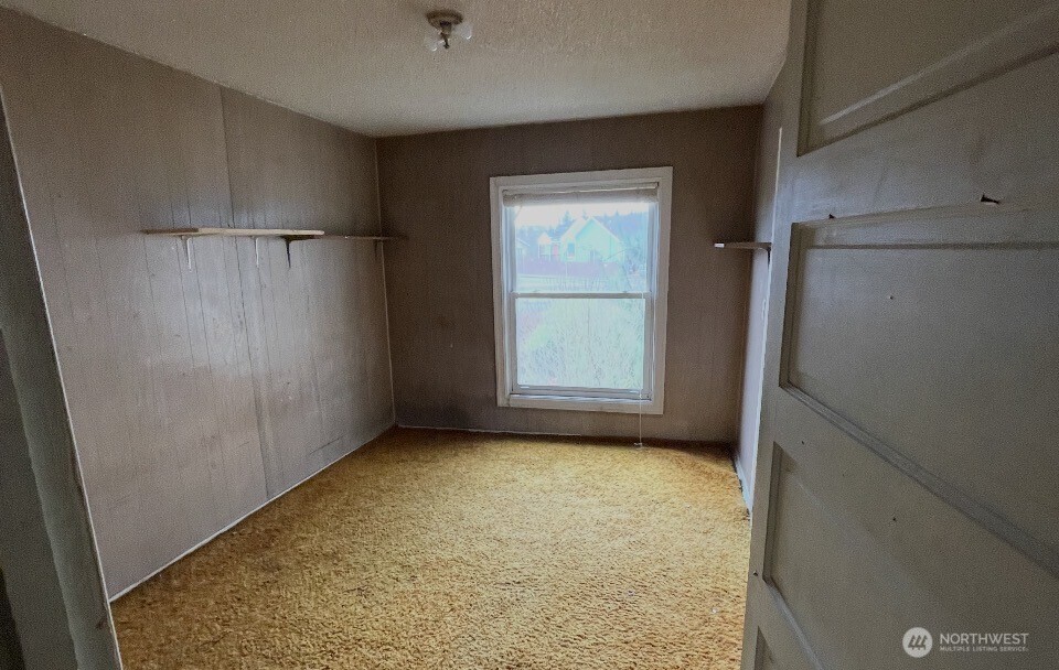 201 Emerson Avenue , Hoquiam, WA 98550