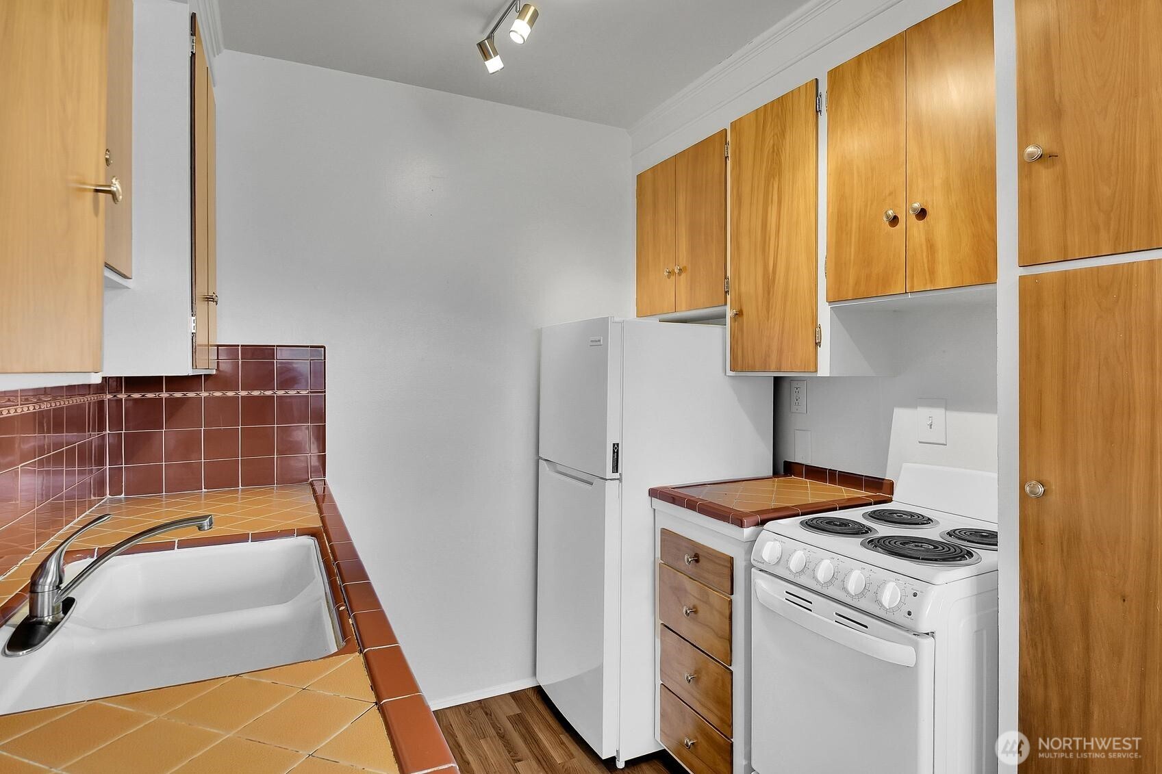 4130 36TH Avenue SW, Seattle, WA 98126