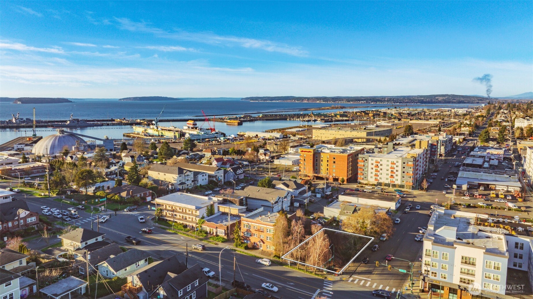3024 Grand Avenue , Everett, WA 98201