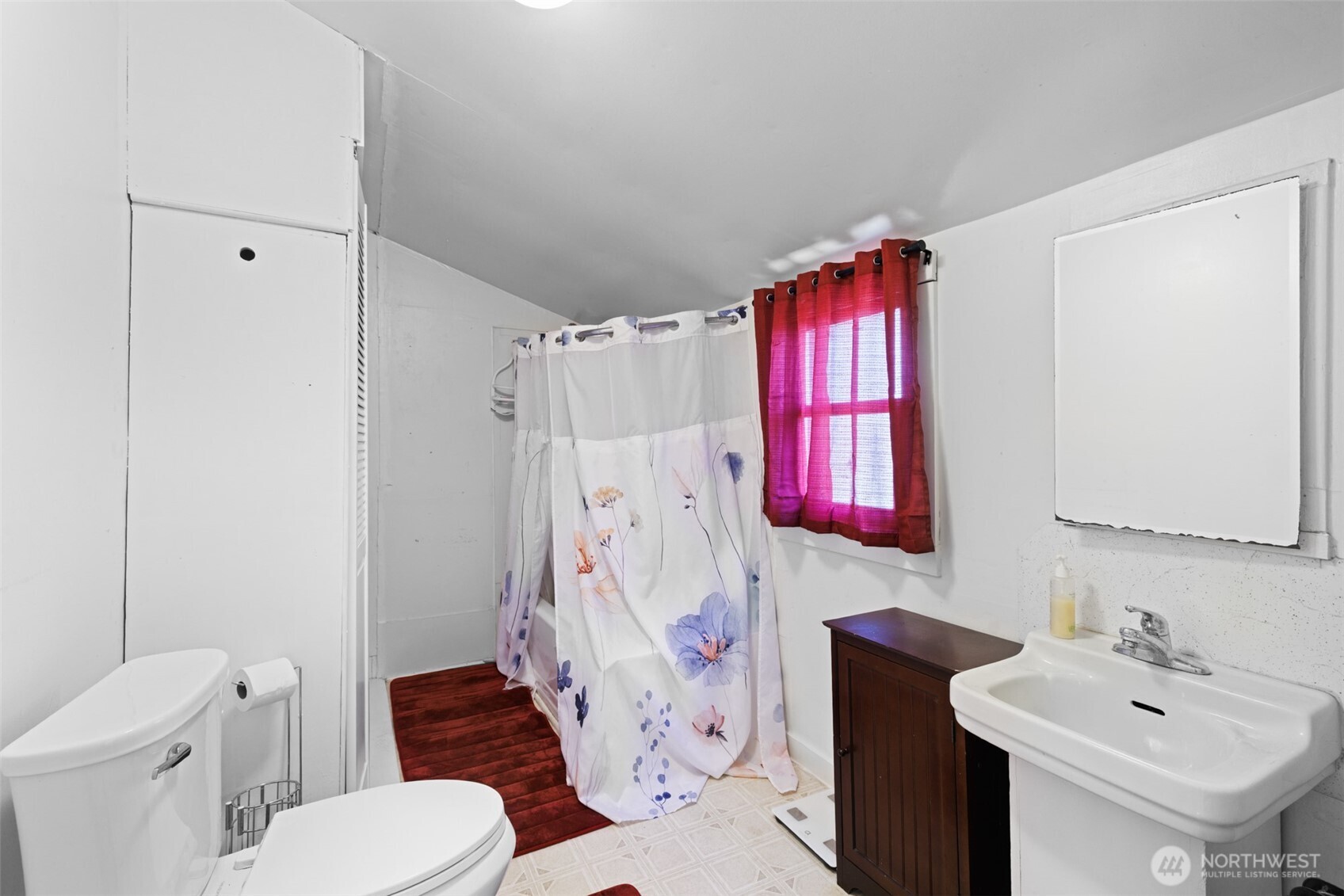 817 W 13th Street , Port Angeles, WA 98363