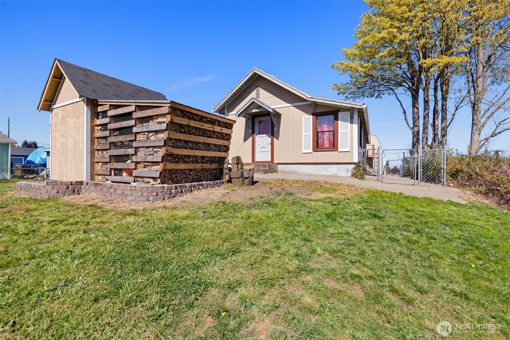 817 W 13th Street , Port Angeles, WA 98363