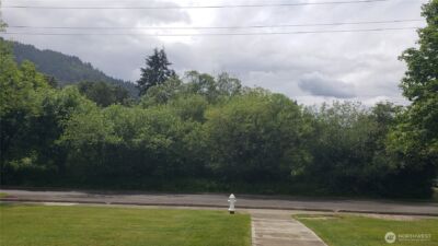 11 xx 6th Avenue SE, Issaquah, WA 98027 - Photo 4