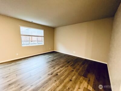 18702 108th Avenue E, Puyallup, WA 98374 - Photo 10