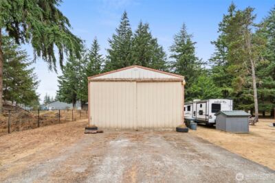 19121 Elderberry Street SW, Rochester, WA 98579 - Photo 2