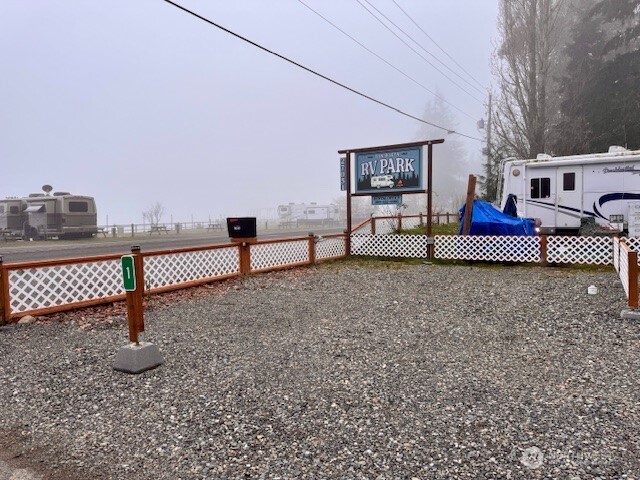 27051 N US Highway 101 #1, Hoodsport, WA 98548