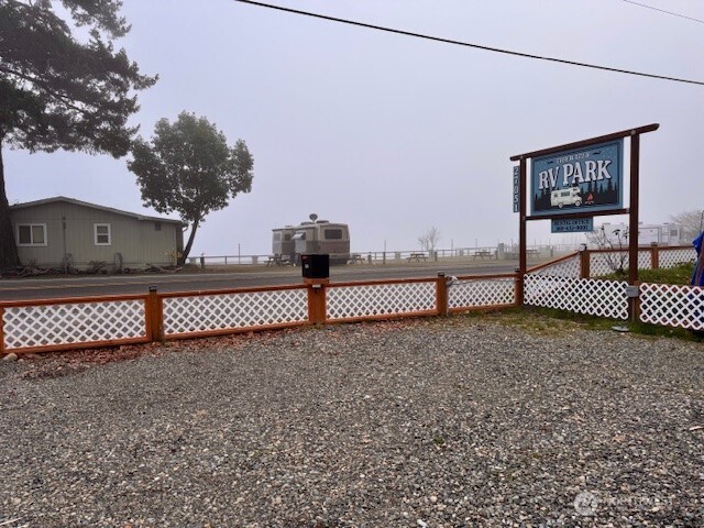 27051 N US Highway 101 #1, Hoodsport, WA 98548