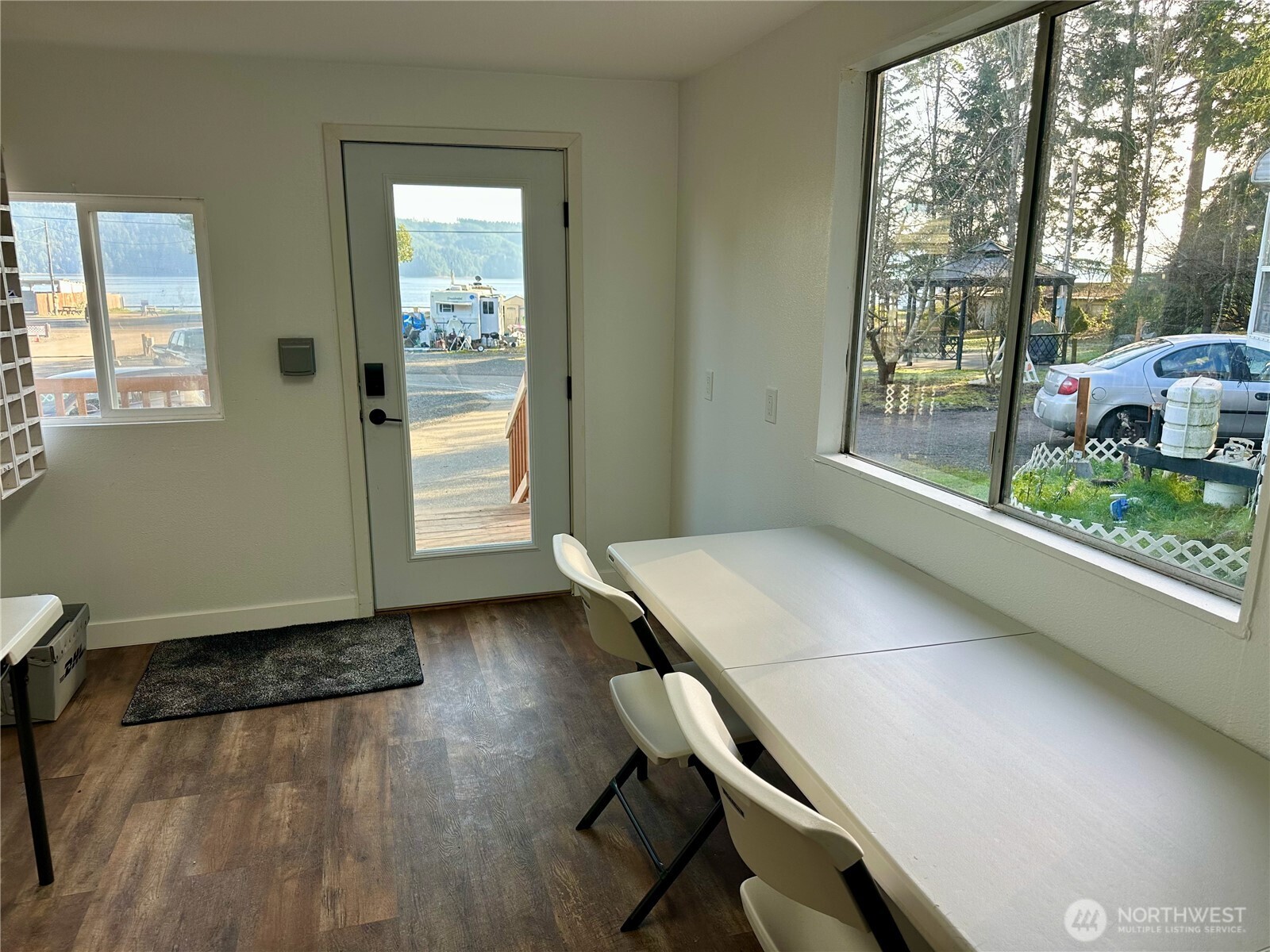 27051 N US Highway 101 #1, Hoodsport, WA 98548
