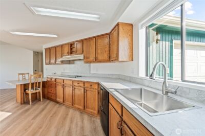 1702 Clark Drive , Wenatchee, WA 98801 - Photo 3