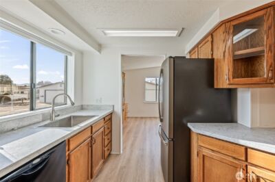 1702 Clark Drive , Wenatchee, WA 98801 - Photo 4