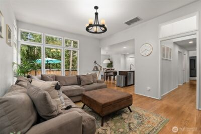 4125 239th Place SE, Sammamish, WA 98029 - Photo 10