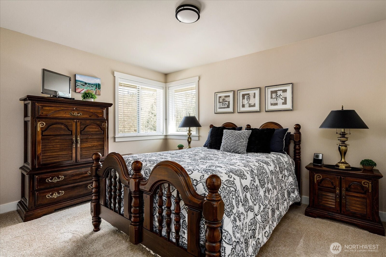 4720 Parkview Lane , Mount Vernon, WA 98274