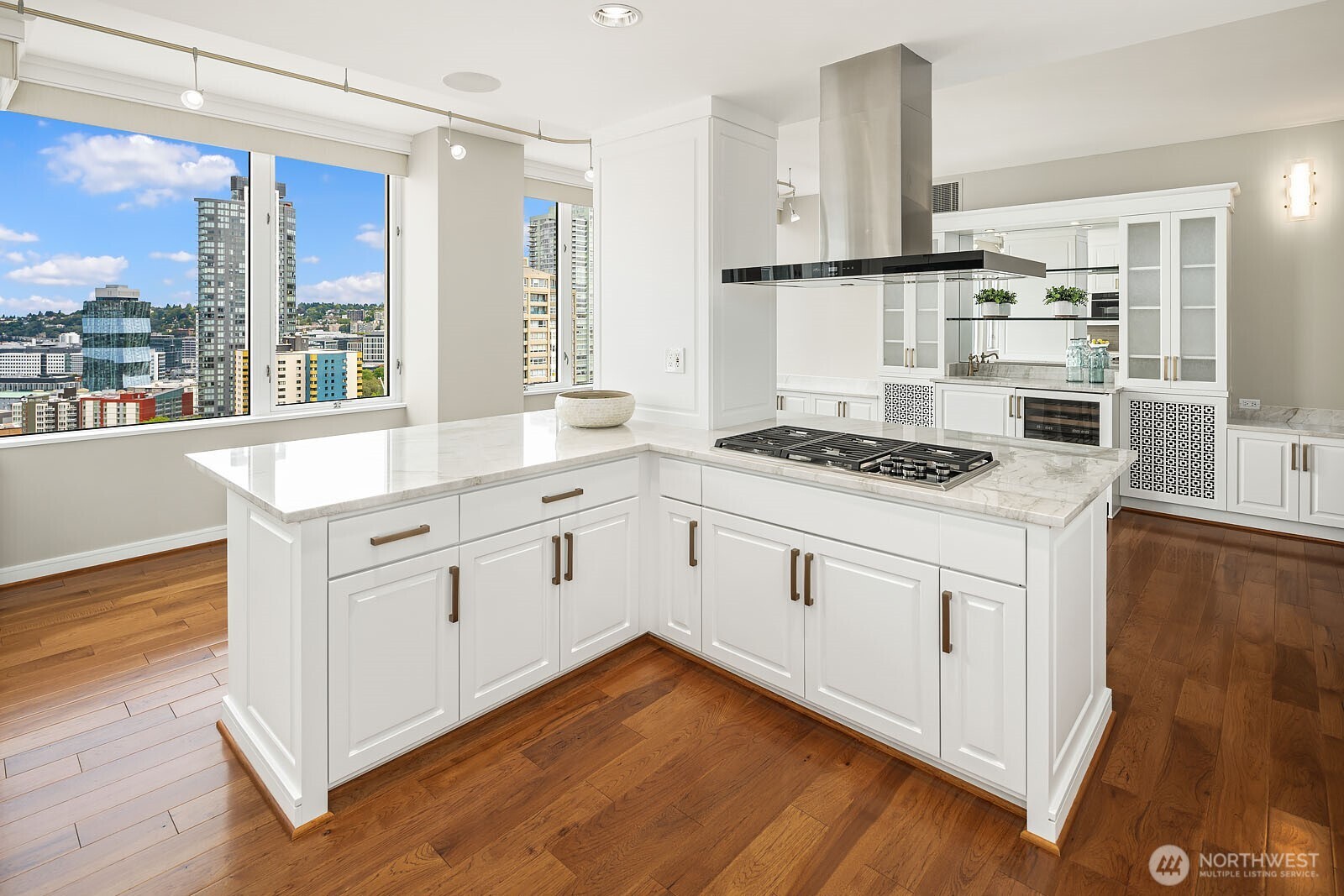 2600 2nd Avenue #2501, Seattle, WA 98121