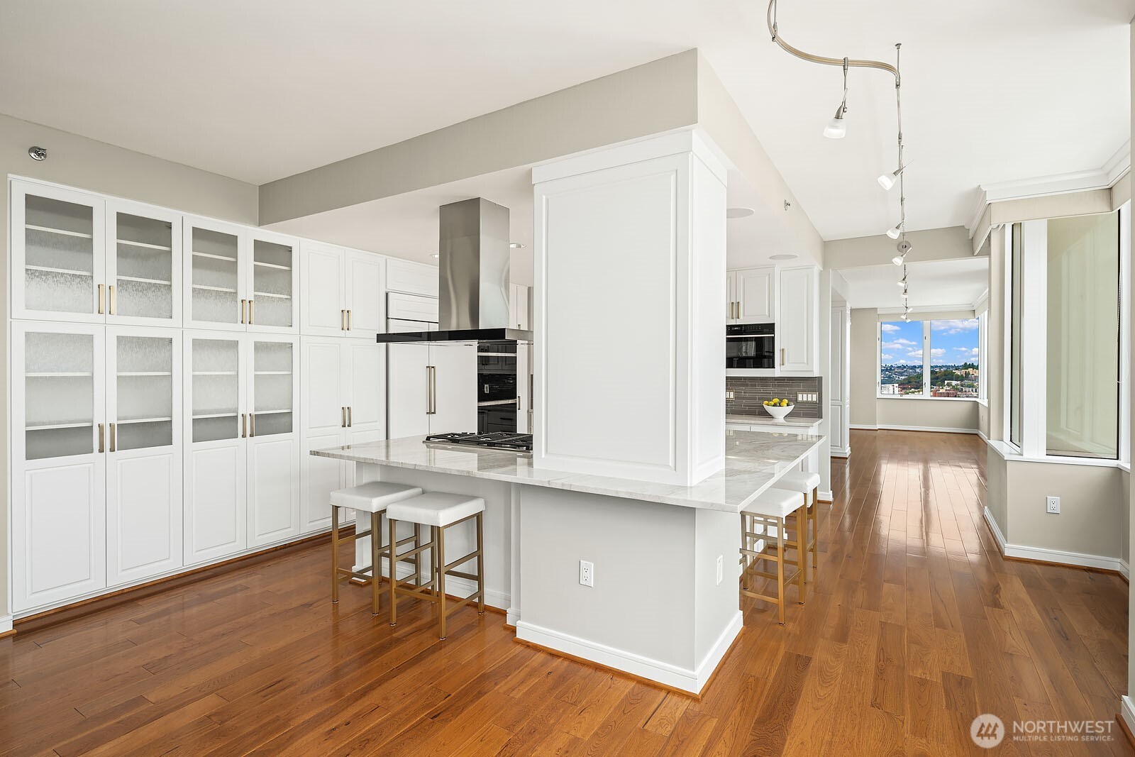2600 2nd Avenue #2501, Seattle, WA 98121