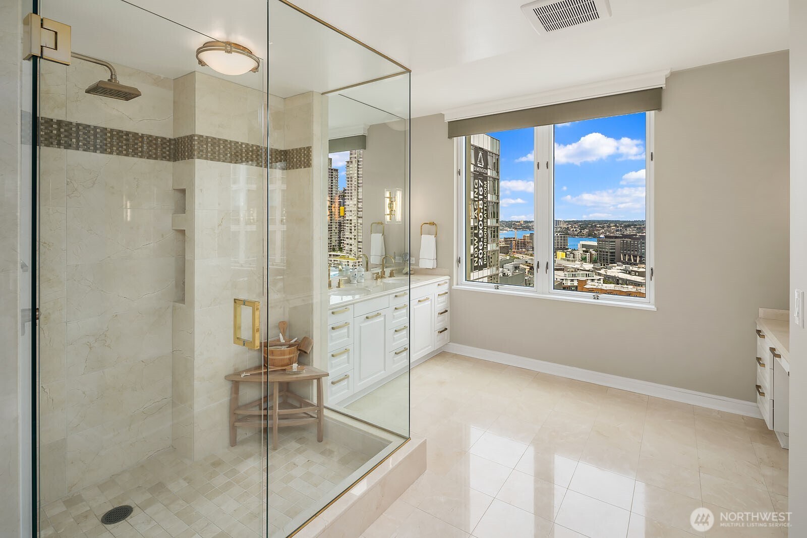 2600 2nd Avenue #2501, Seattle, WA 98121