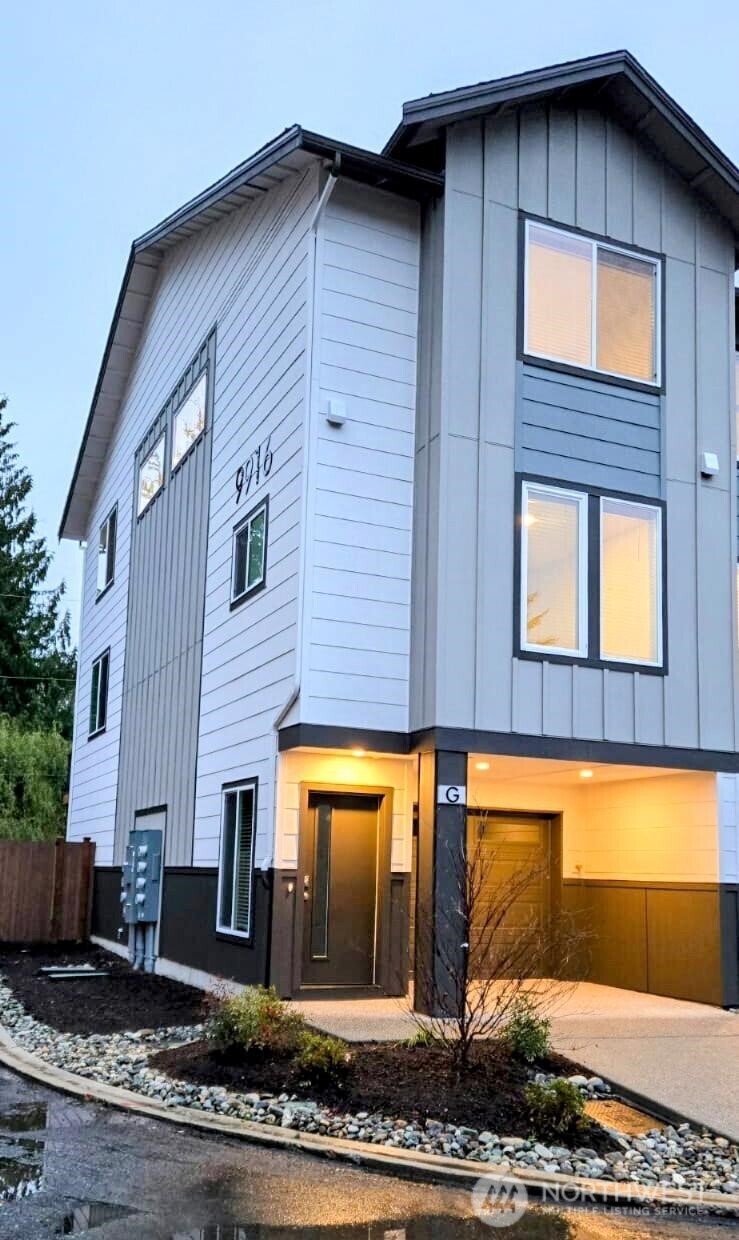 9916 18th Avenue W #G, Everett, WA 98204