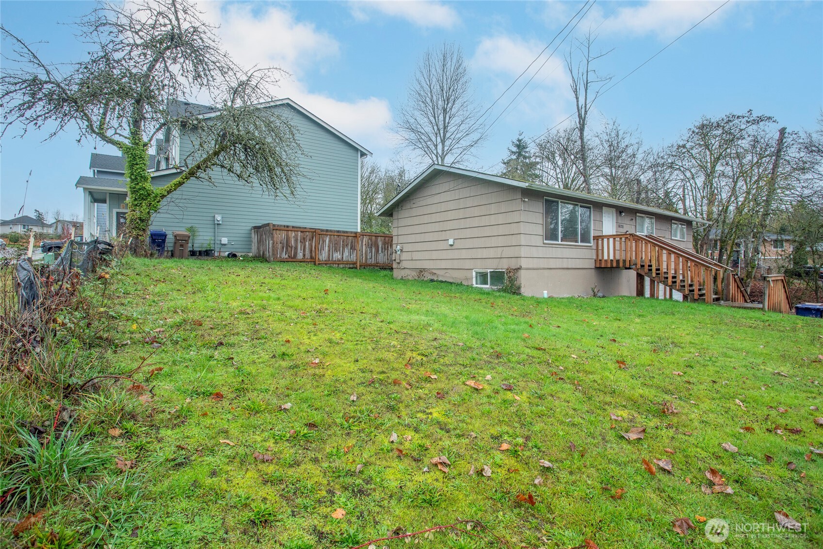 1620 E Columbia Avenue , Tacoma, WA 98404