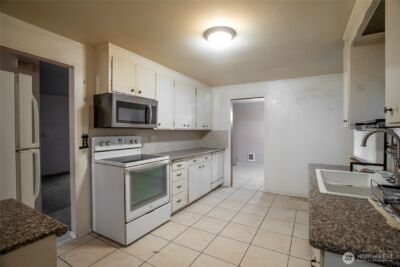 1620 E Columbia Avenue , Tacoma, WA 98404 - Photo 7