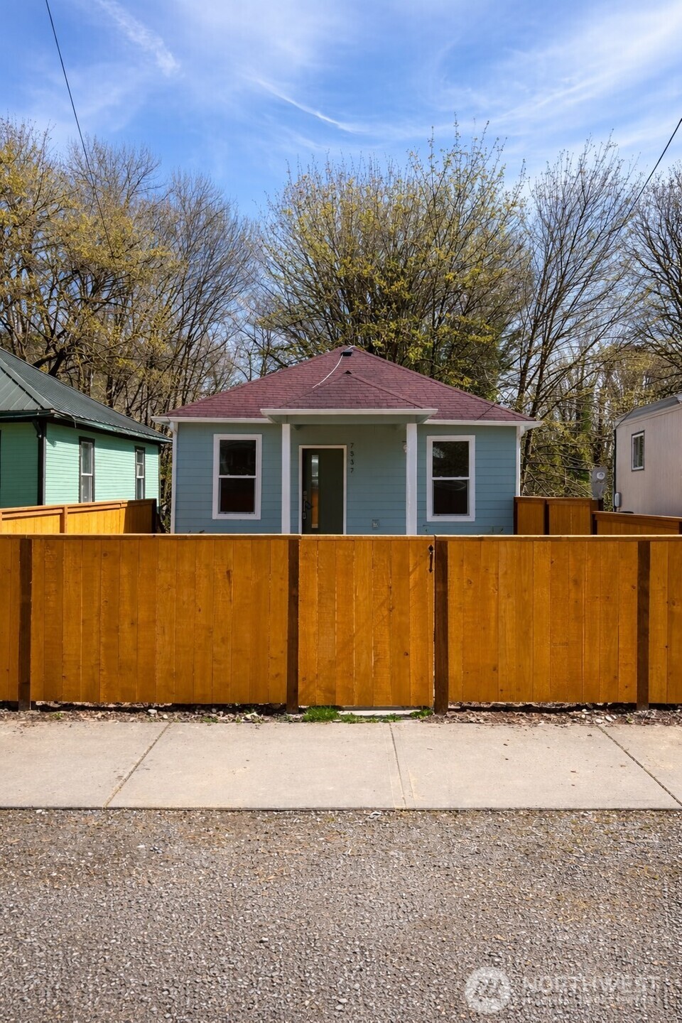 7537 S Dillard Avenue , Concrete, WA 98237