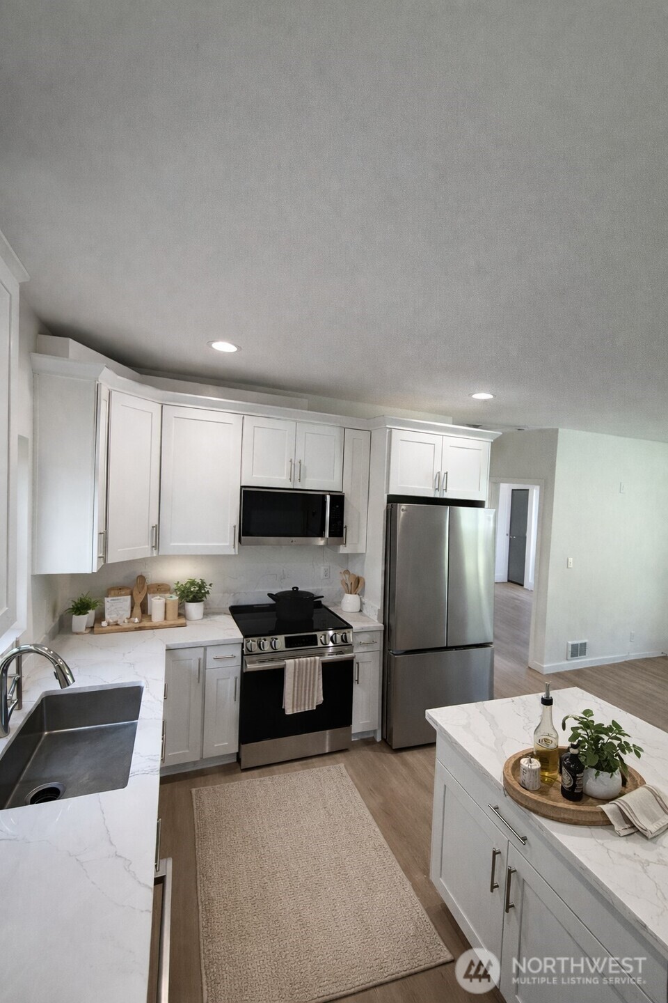 7537 S Dillard Avenue , Concrete, WA 98237