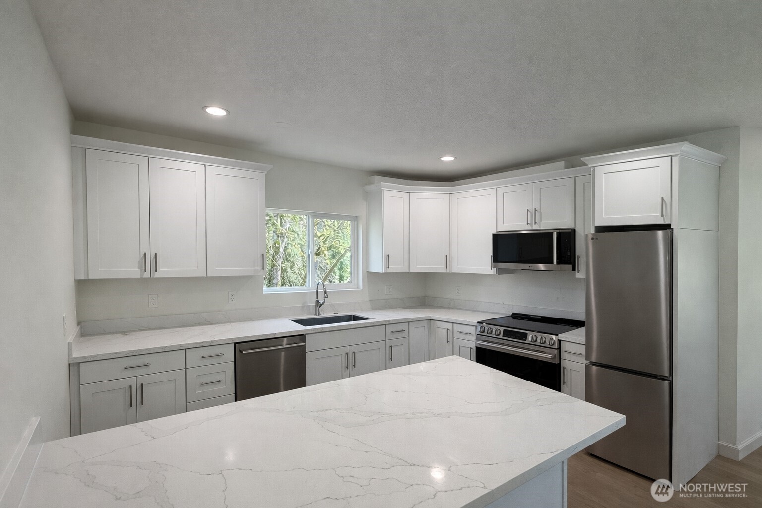 7537 S Dillard Avenue , Concrete, WA 98237