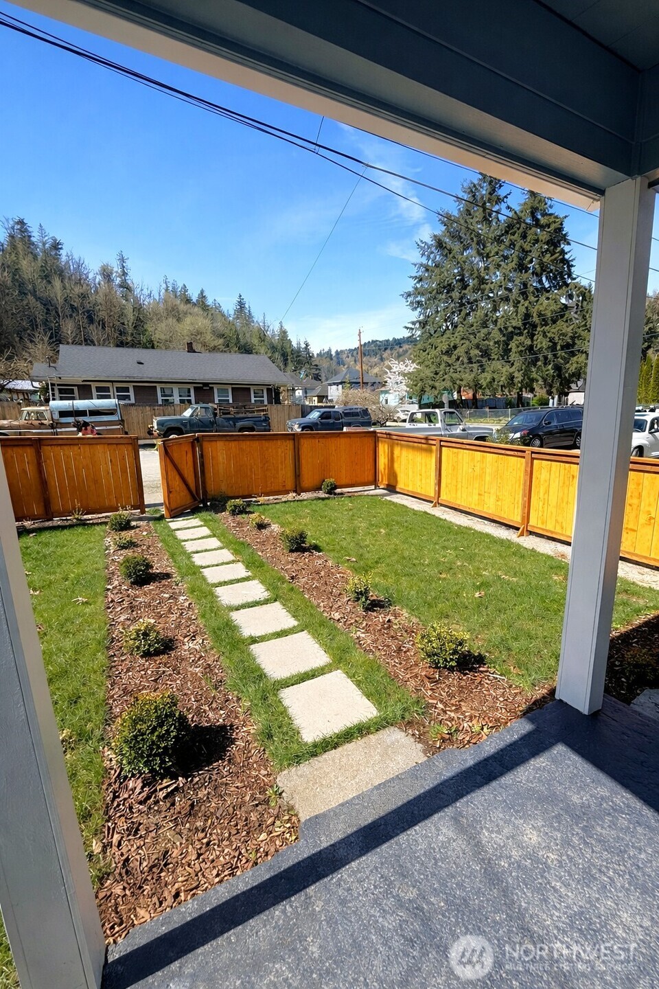 7537 S Dillard Avenue , Concrete, WA 98237
