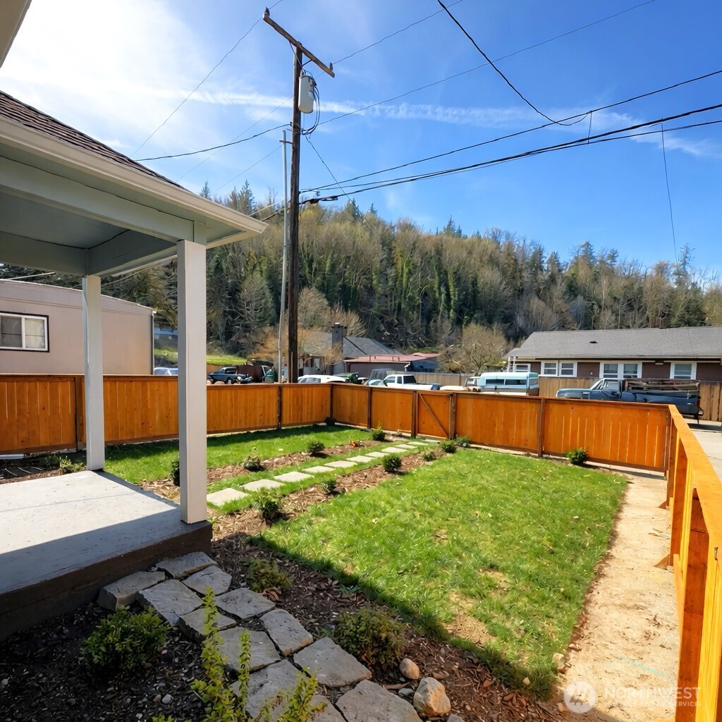 7537 S Dillard Avenue , Concrete, WA 98237