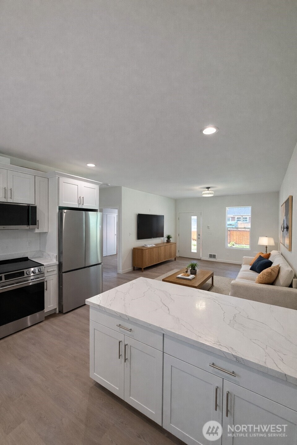 7537 S Dillard Avenue , Concrete, WA 98237