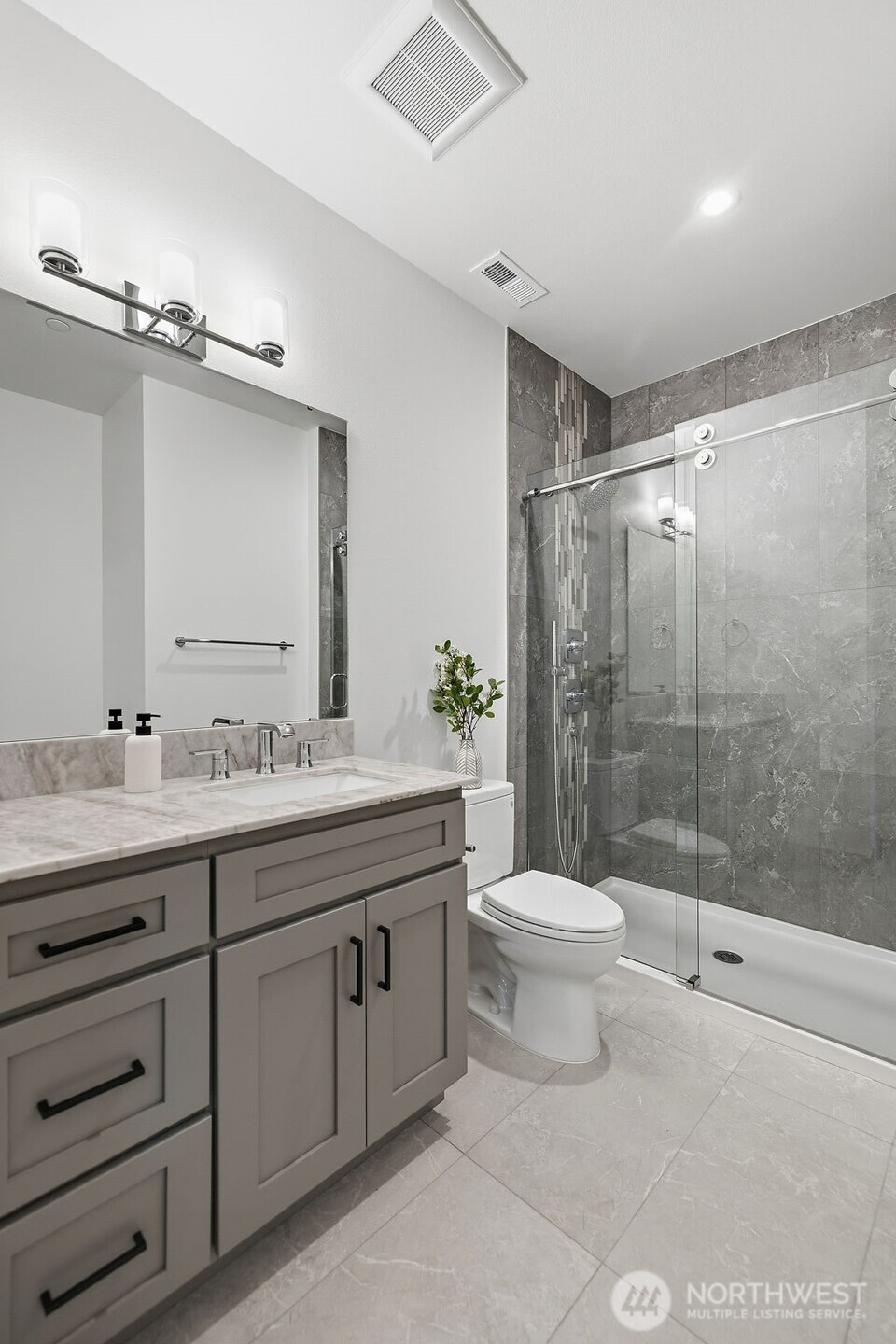 23710 84th Avenue W, Edmonds, WA 98026