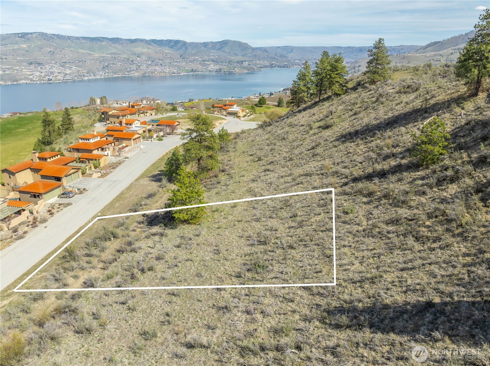 221 Bandera Way , Chelan, WA 98816