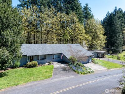 201 Englert , Woodland, WA 98674 - Photo 2