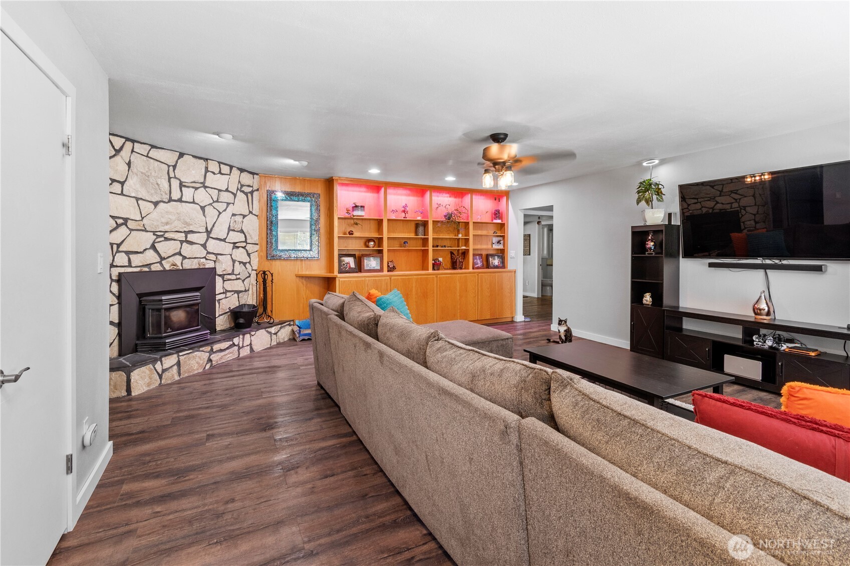 201 Englert , Woodland, WA 98674