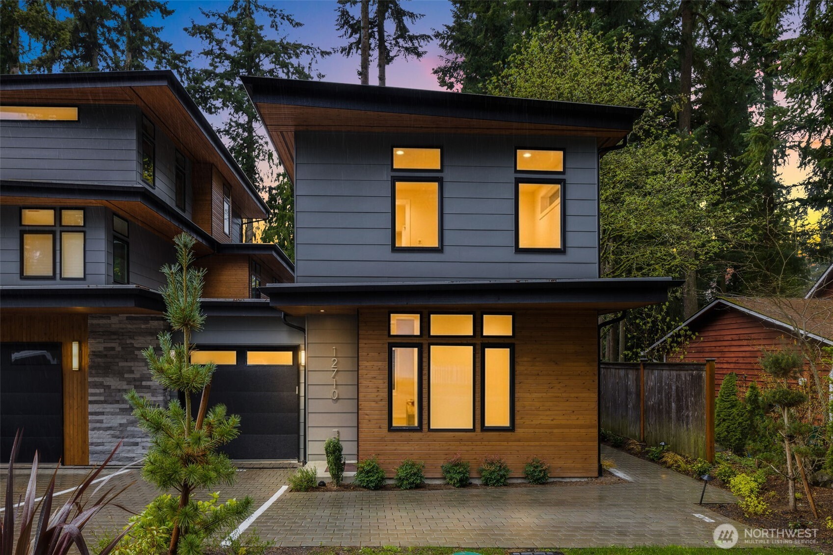 12710 NE 72nd Street , Kirkland, WA 98033