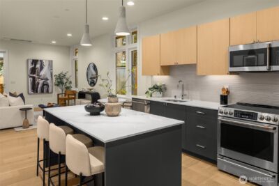 12710 NE 72nd Street , Kirkland, WA 98033 - Photo 18