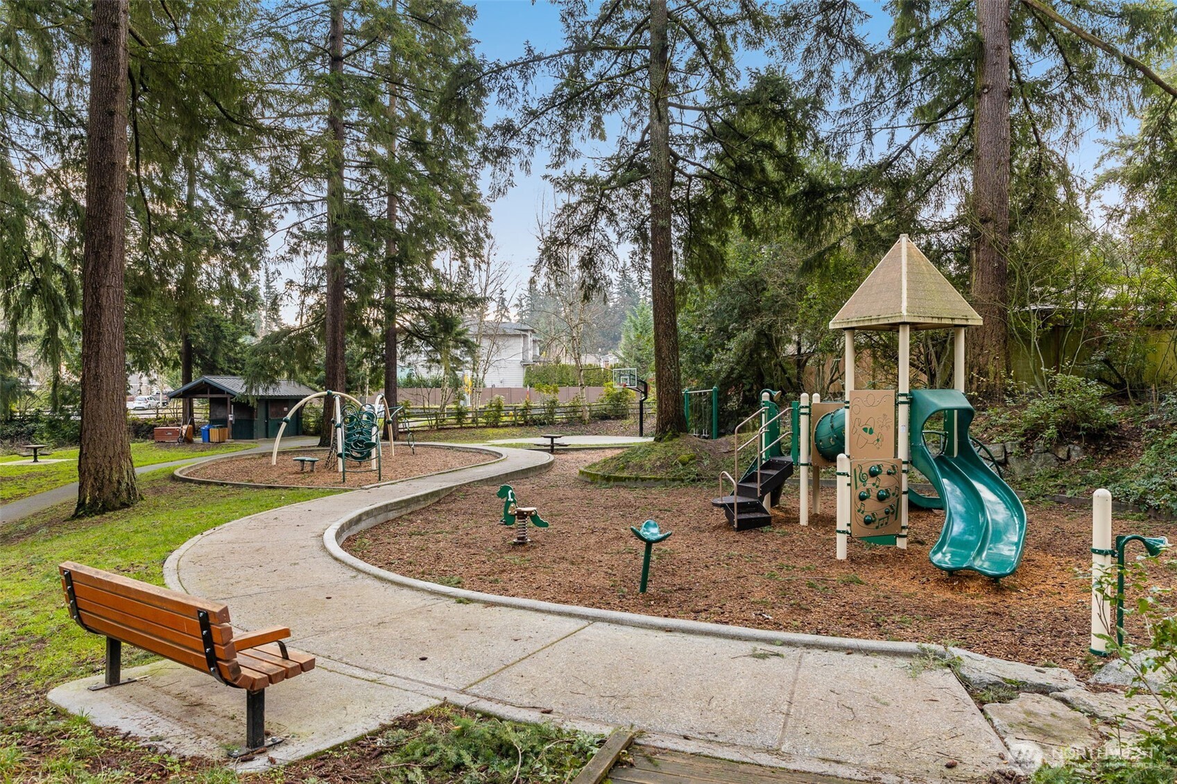 12710 NE 72nd Street , Kirkland, WA 98033
