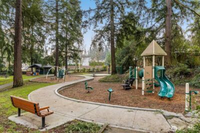 12710 NE 72nd Street , Kirkland, WA 98033 - Photo 38