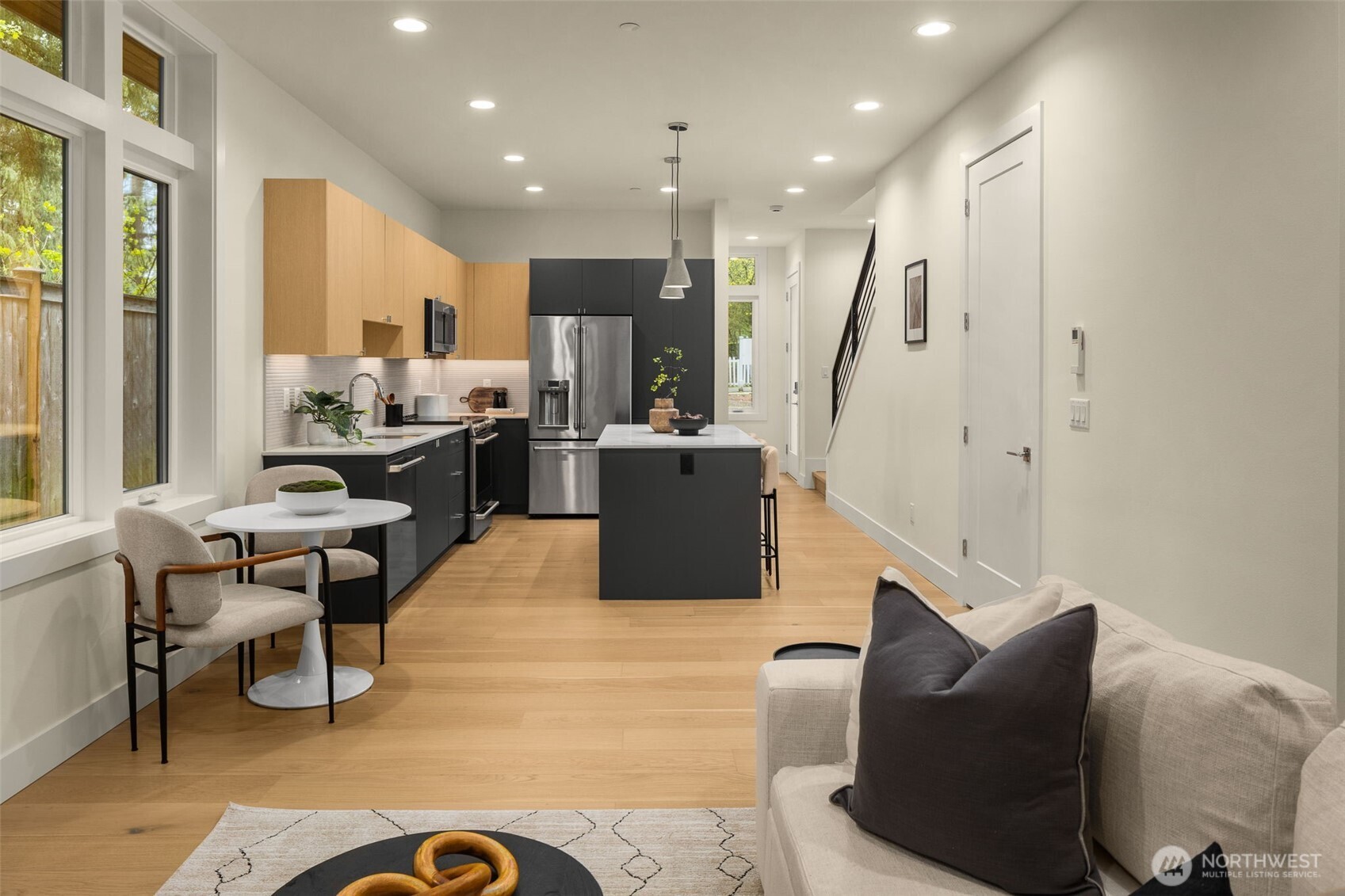 12710 NE 72nd Street , Kirkland, WA 98033