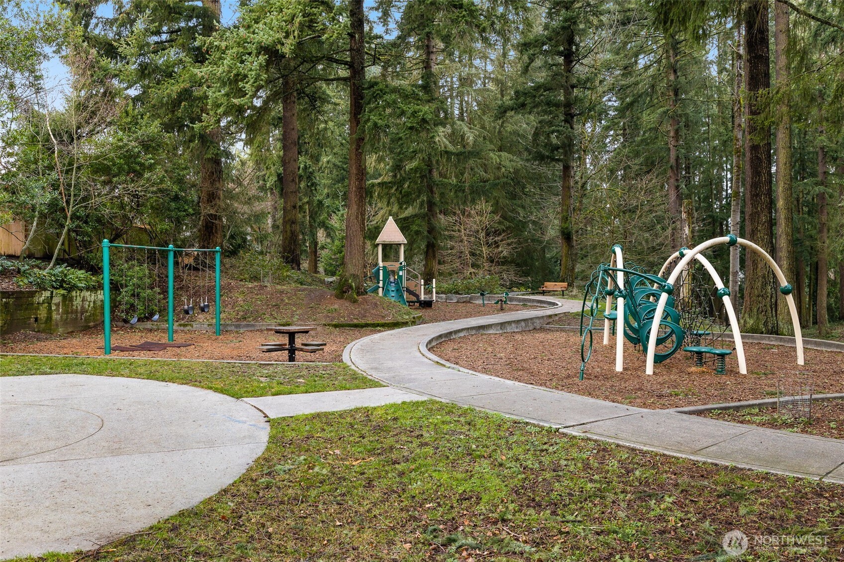 12710 NE 72nd Street , Kirkland, WA 98033