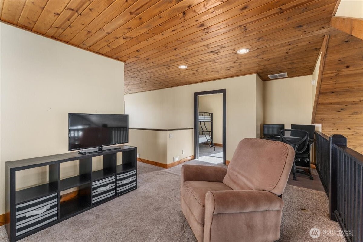 420 Plata Road , Brewster, WA 98812