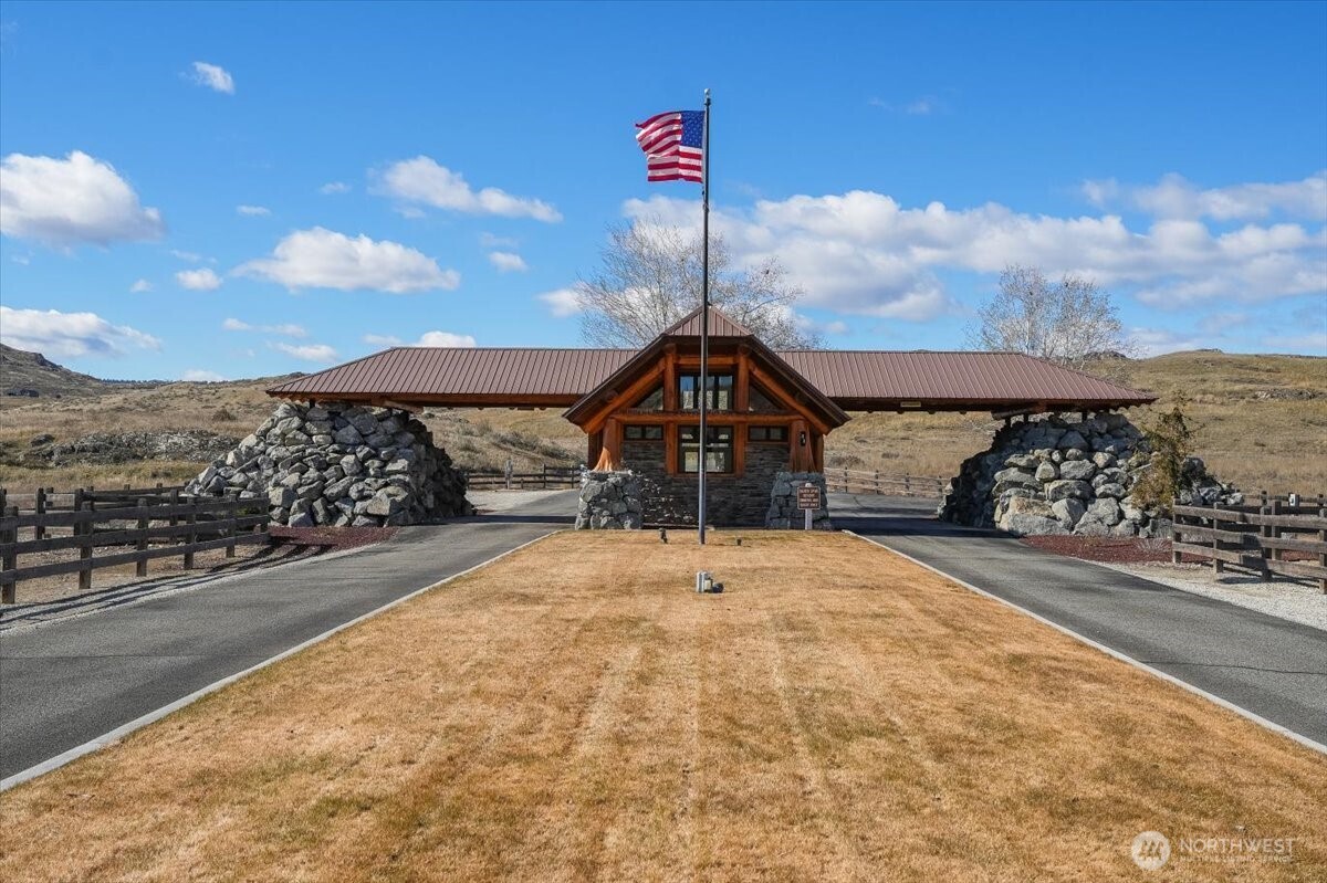 420 Plata Road , Brewster, WA 98812