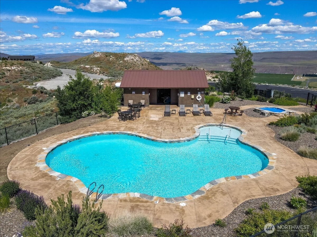 420 Plata Road , Brewster, WA 98812