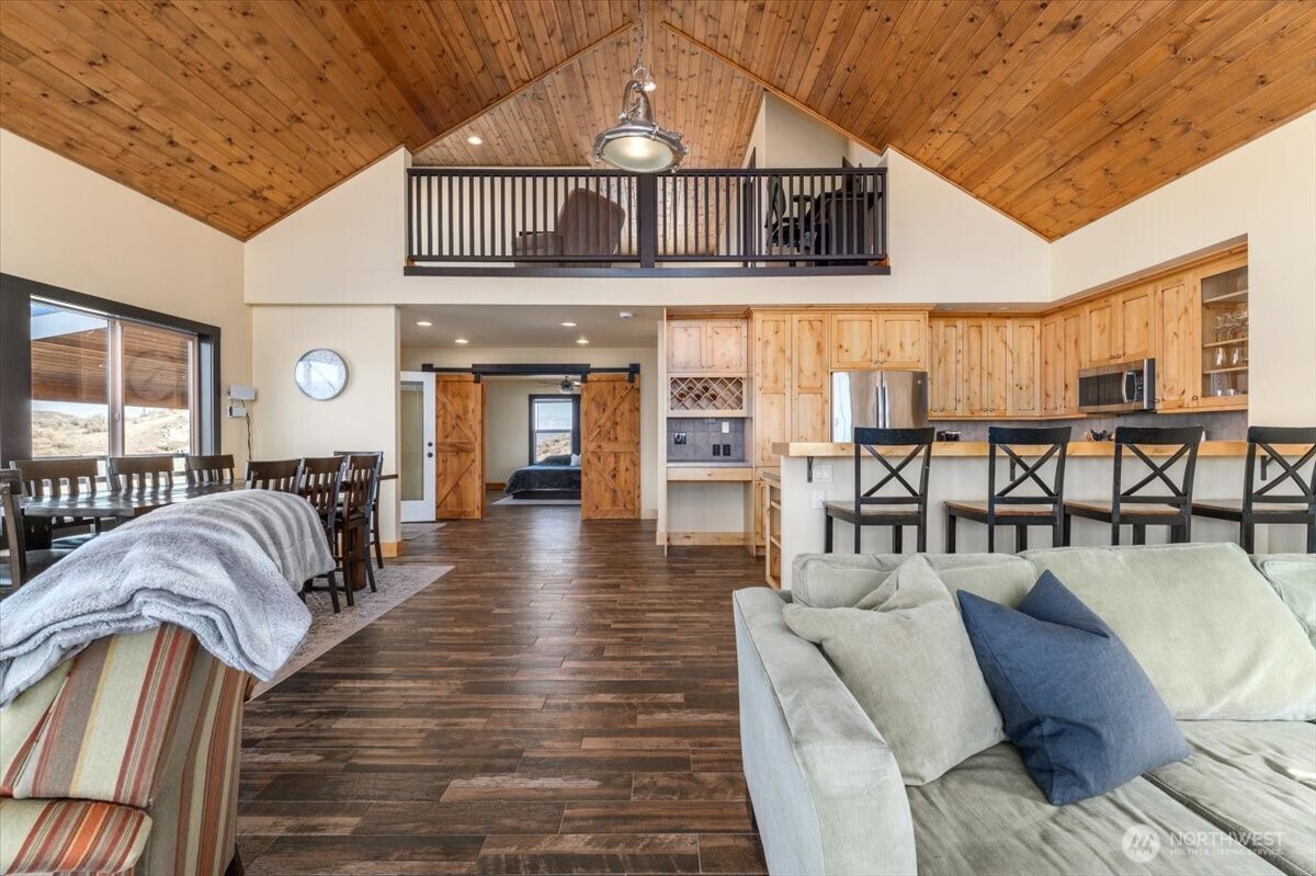 420 Plata Road , Brewster, WA 98812