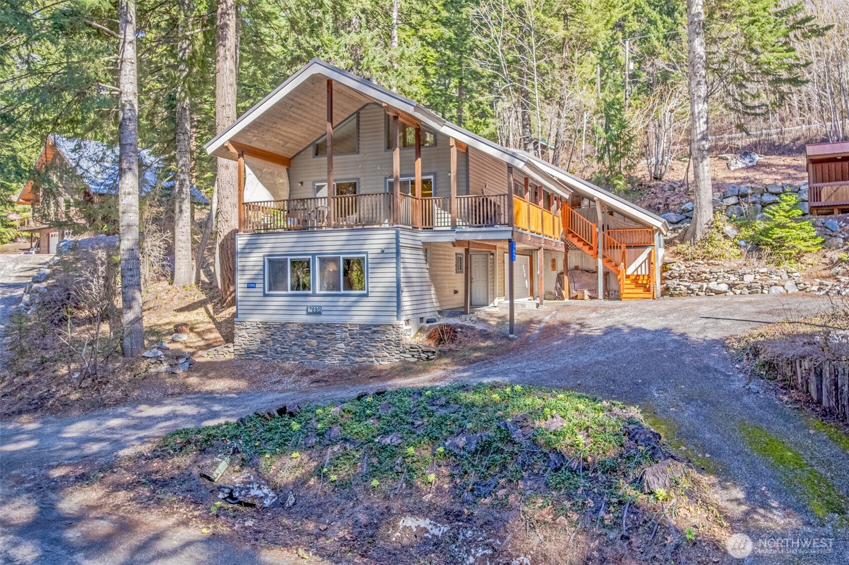 17890 North Shore Drive , Leavenworth, WA 98826