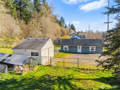 385 Elma McCleary Road , Elma, WA 98541 - Photo 2