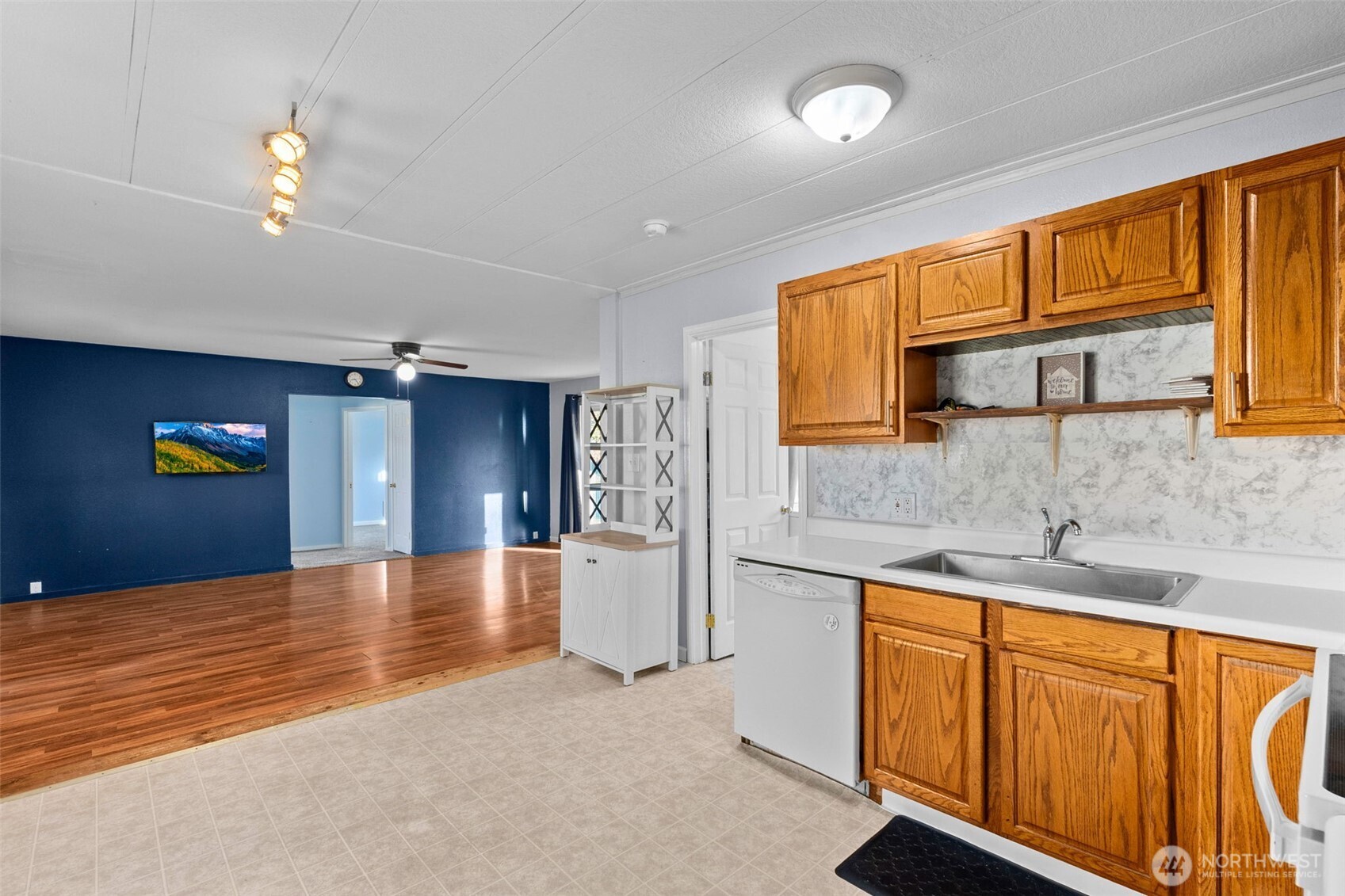 385 Elma McCleary Road , Elma, WA 98541