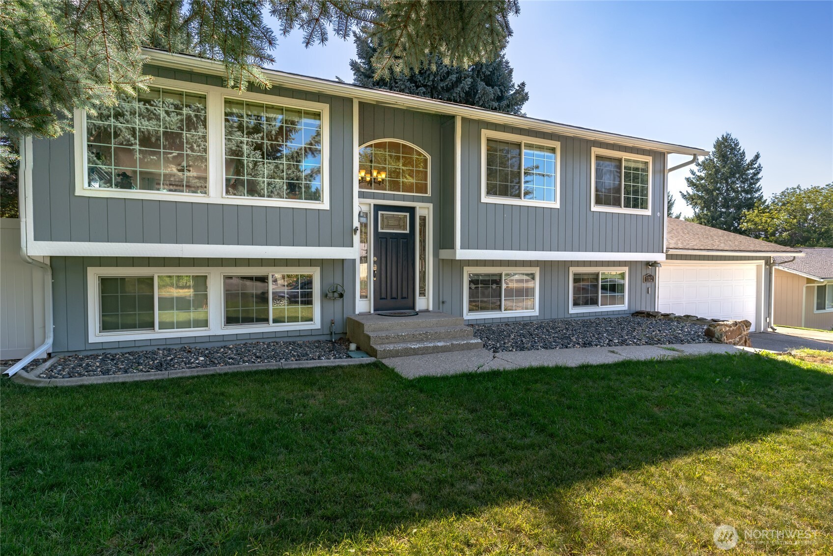1312 Bel Air Drive , East Wenatchee, WA 98802