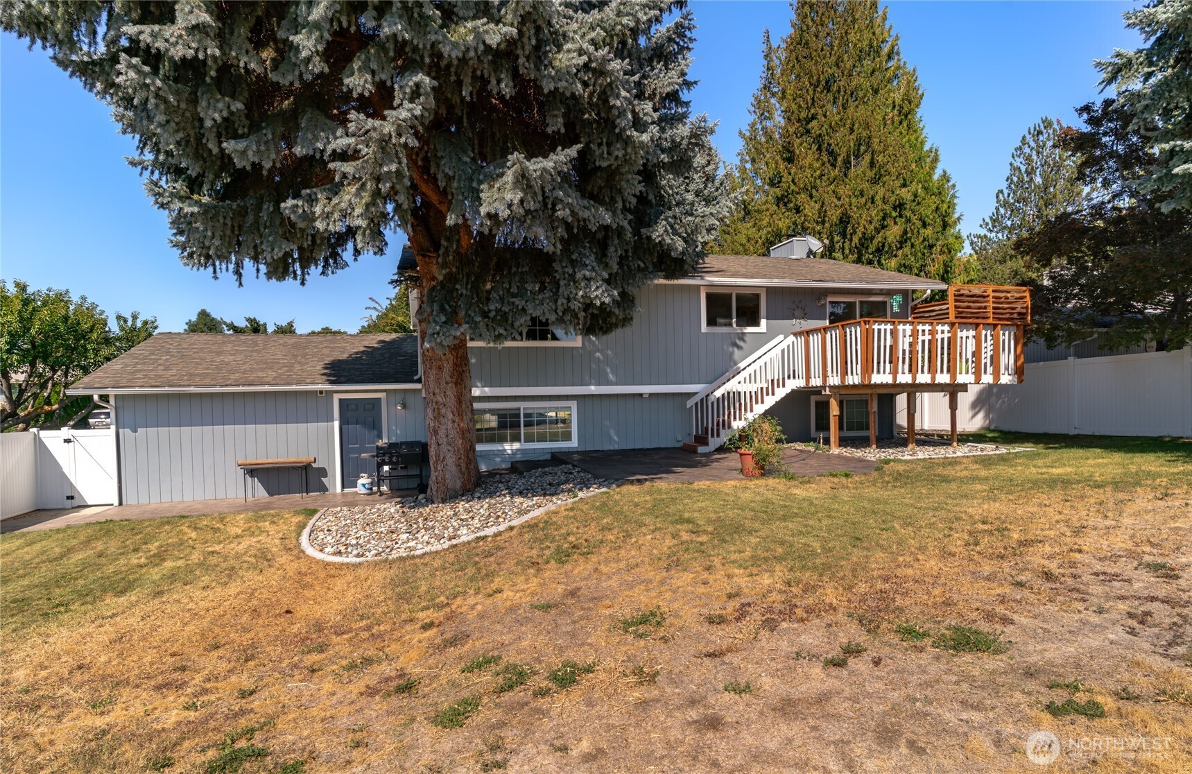 1312 Bel Air Drive , East Wenatchee, WA 98802