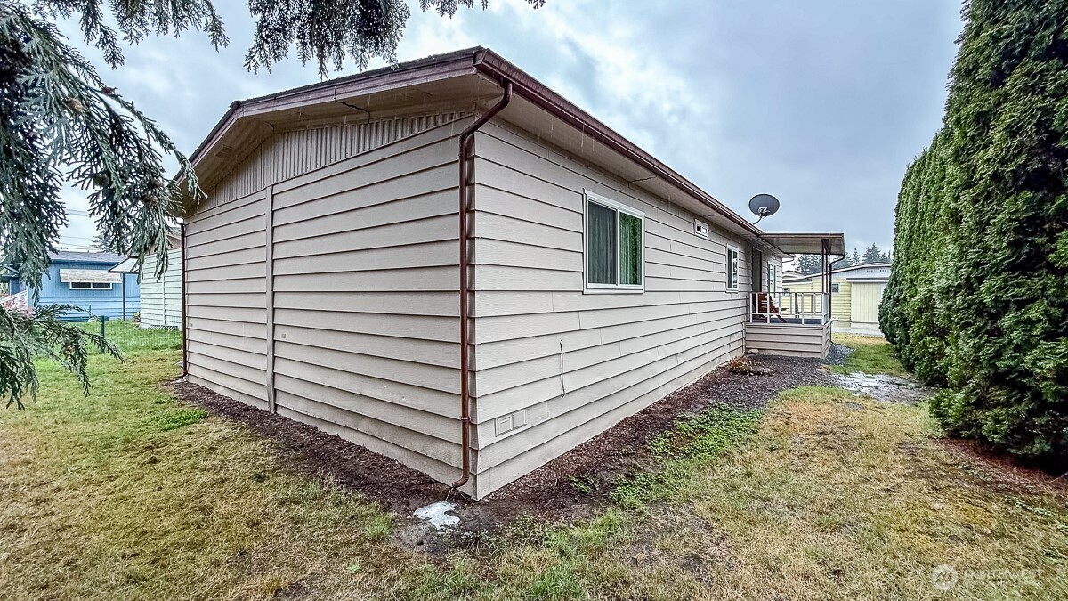 7508 47th Avenue NE #9, Marysville, WA 98270