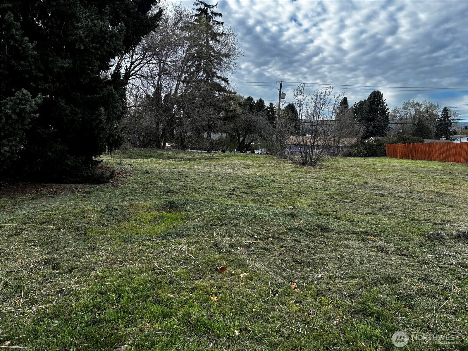 1106 E 2nd Avenue , Ellensburg, WA 98926